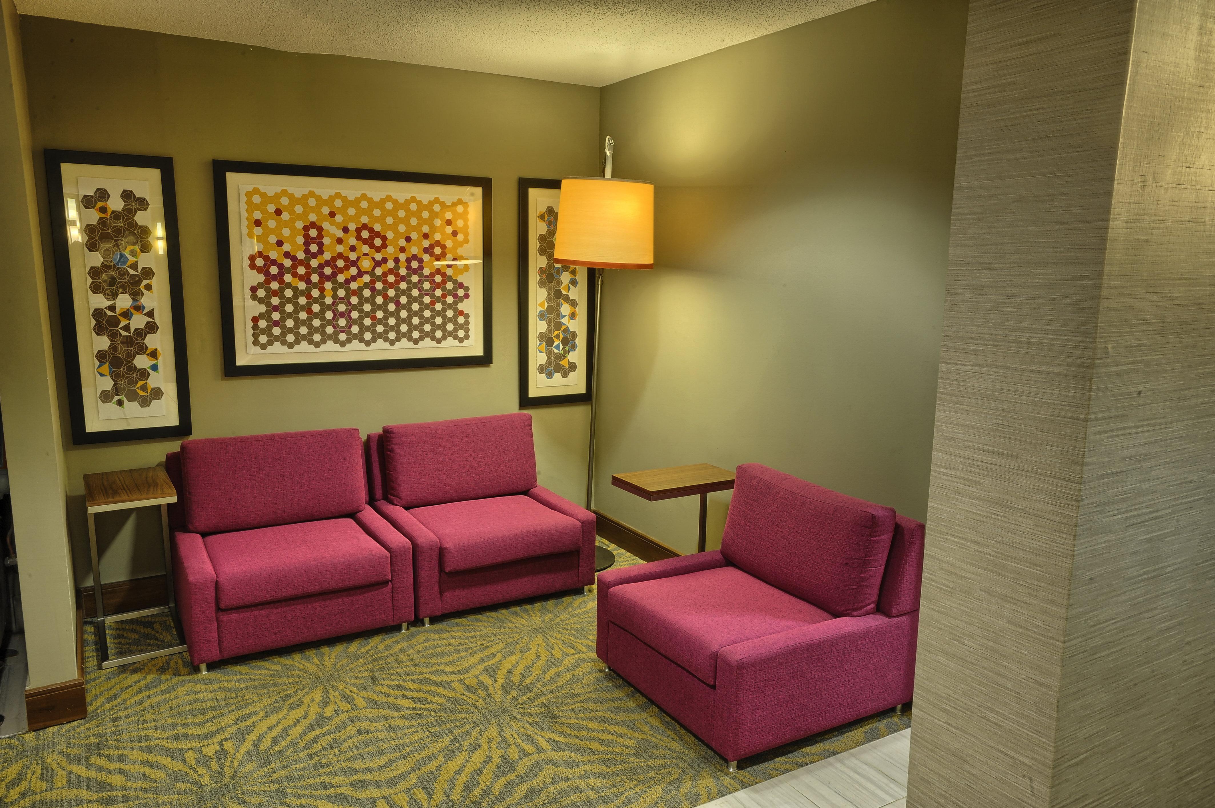 Holiday Inn Express Hotel & Suites Pell City Exterior photo