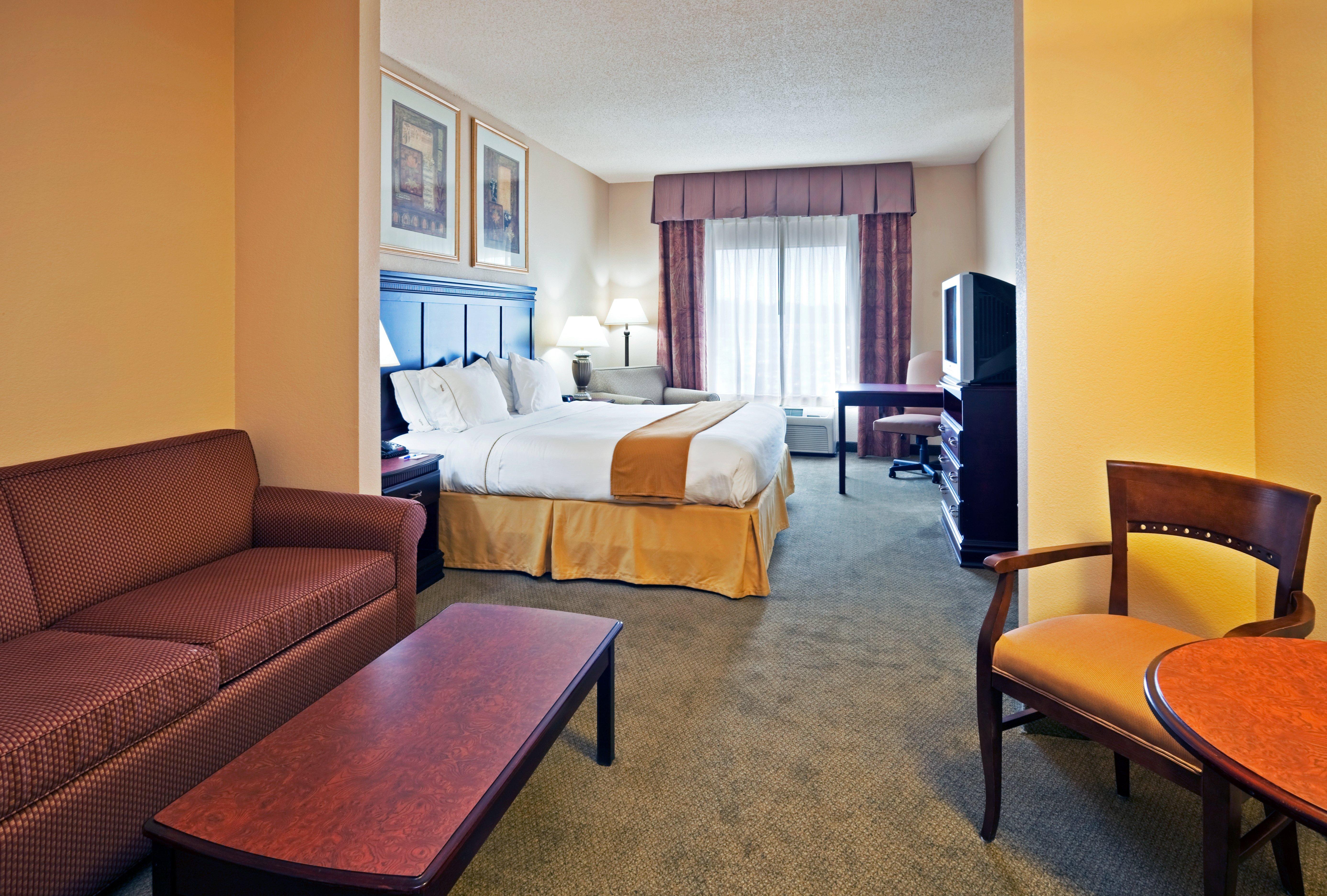 Holiday Inn Express Hotel & Suites Pell City Exterior photo