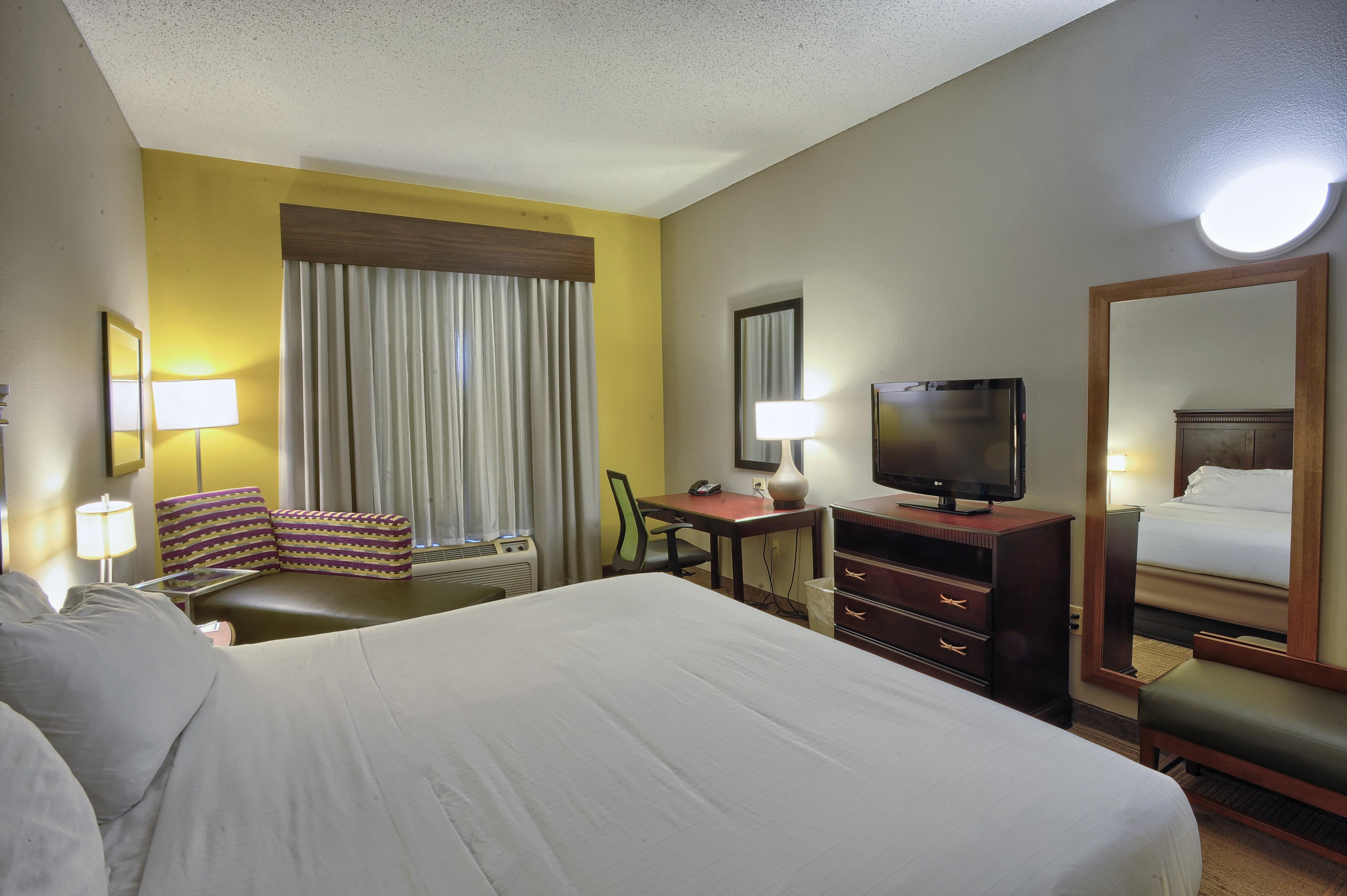 Holiday Inn Express Hotel & Suites Pell City Exterior photo