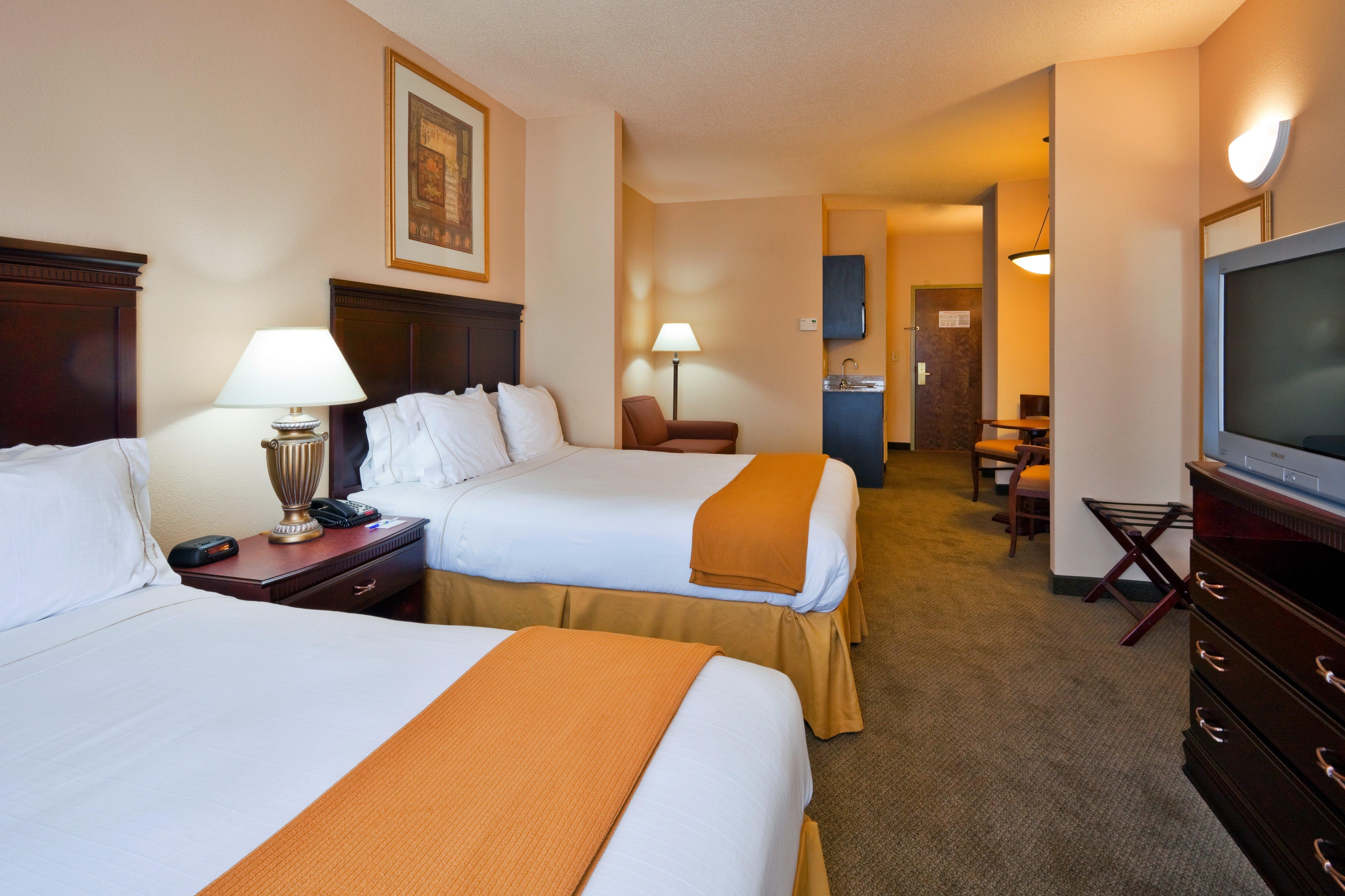 Holiday Inn Express Hotel & Suites Pell City Room photo