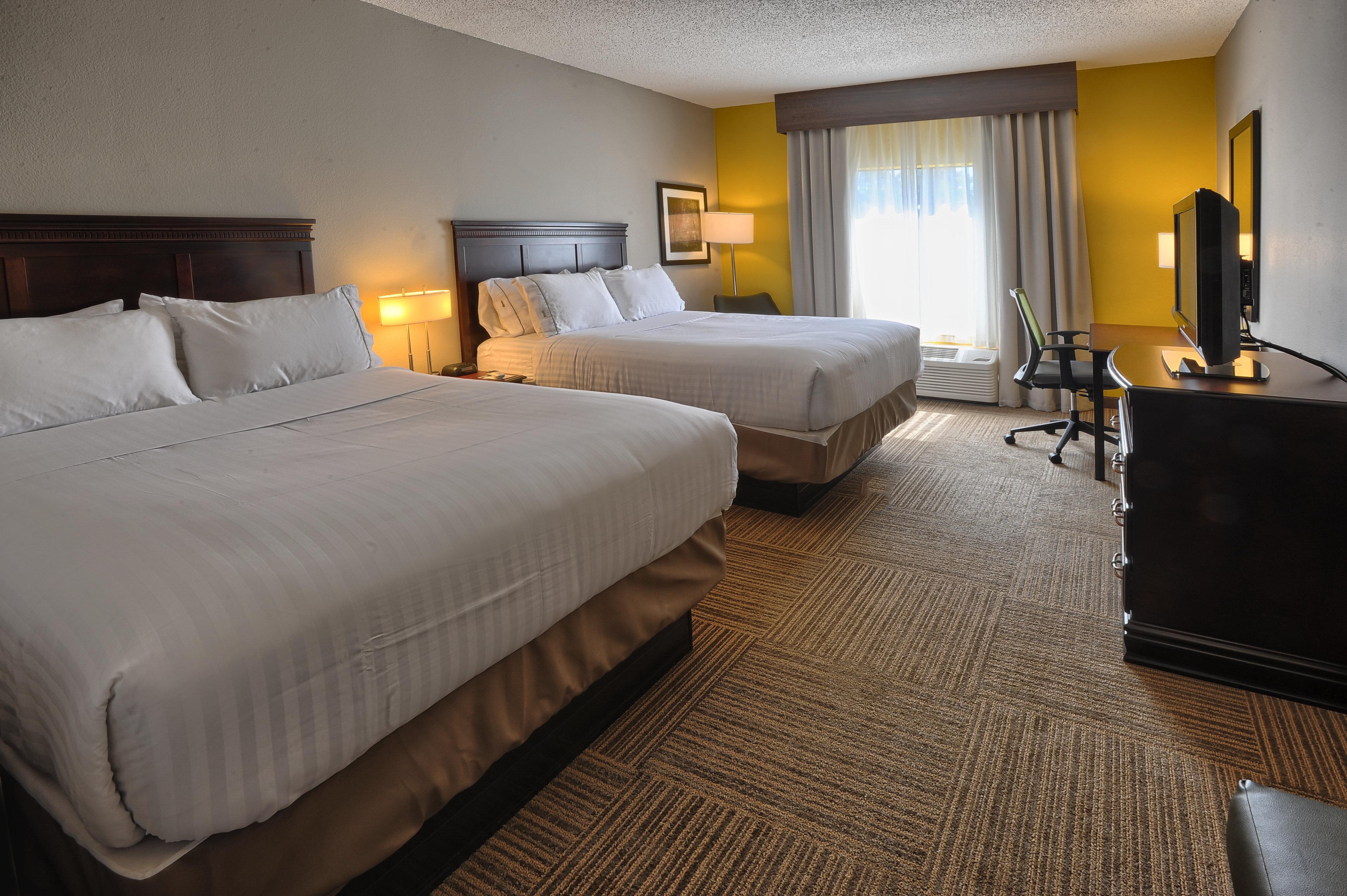 Holiday Inn Express Hotel & Suites Pell City Exterior photo